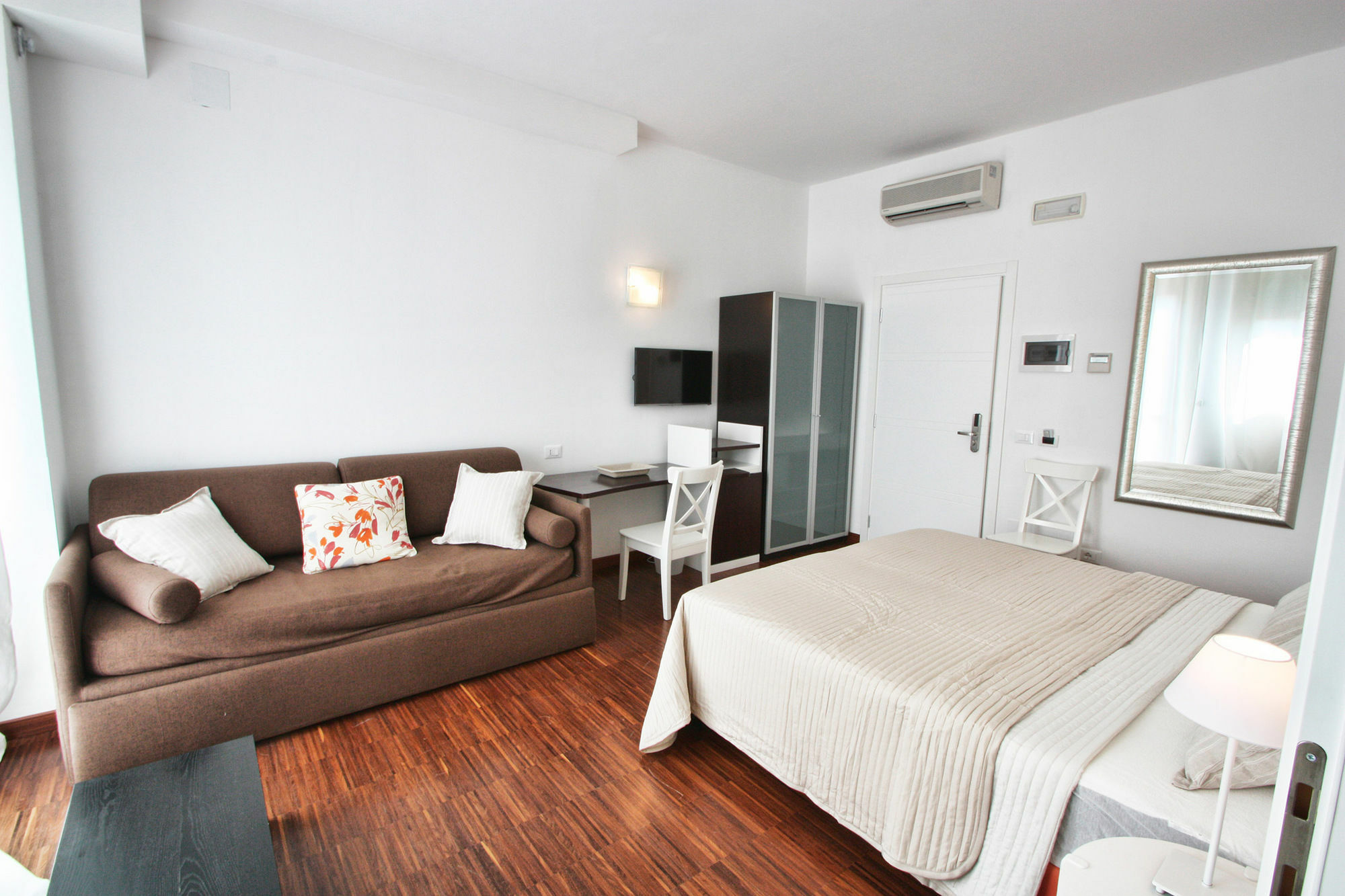 Bologna Inn Экстерьер фото