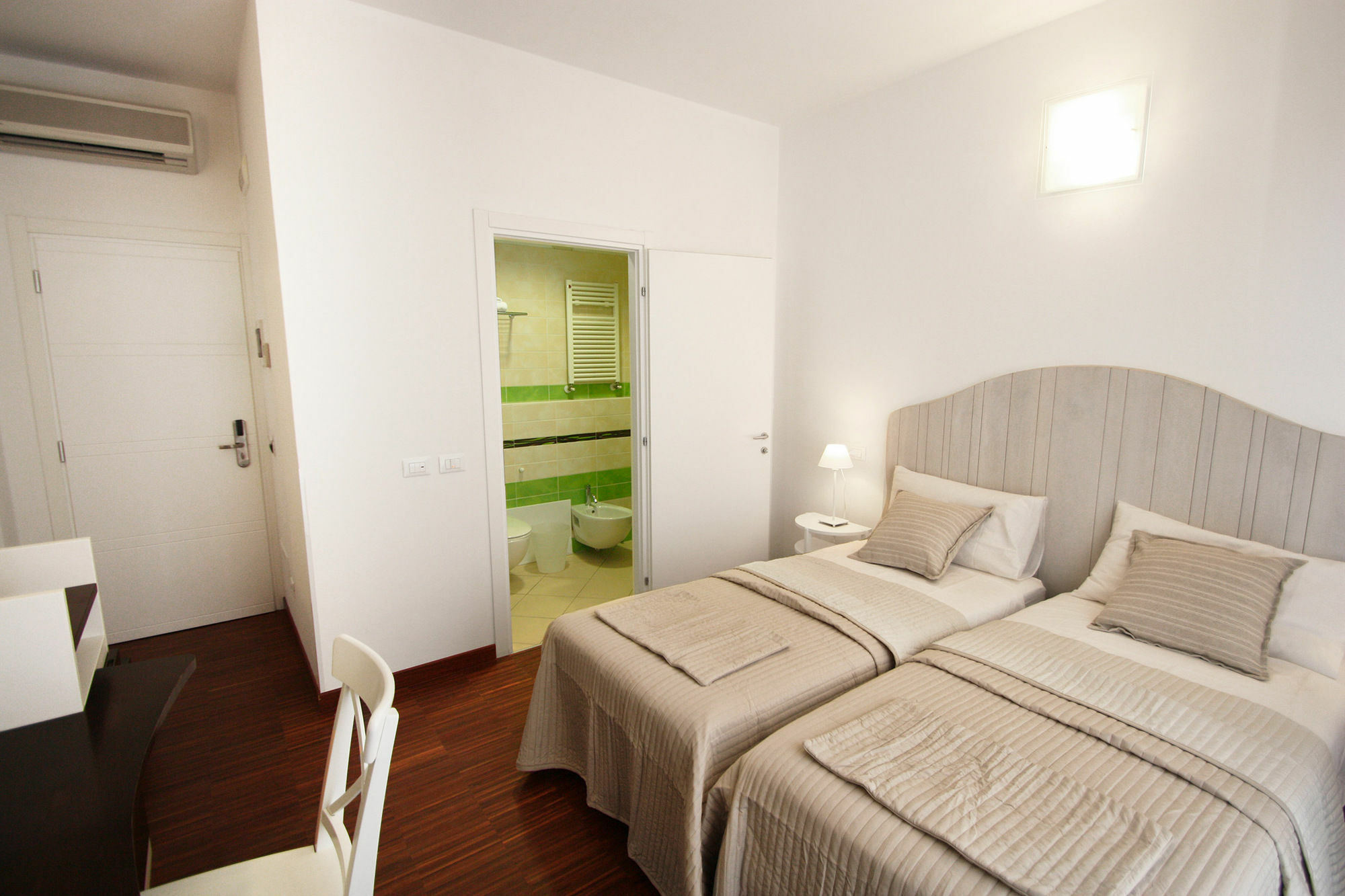 Bologna Inn Экстерьер фото